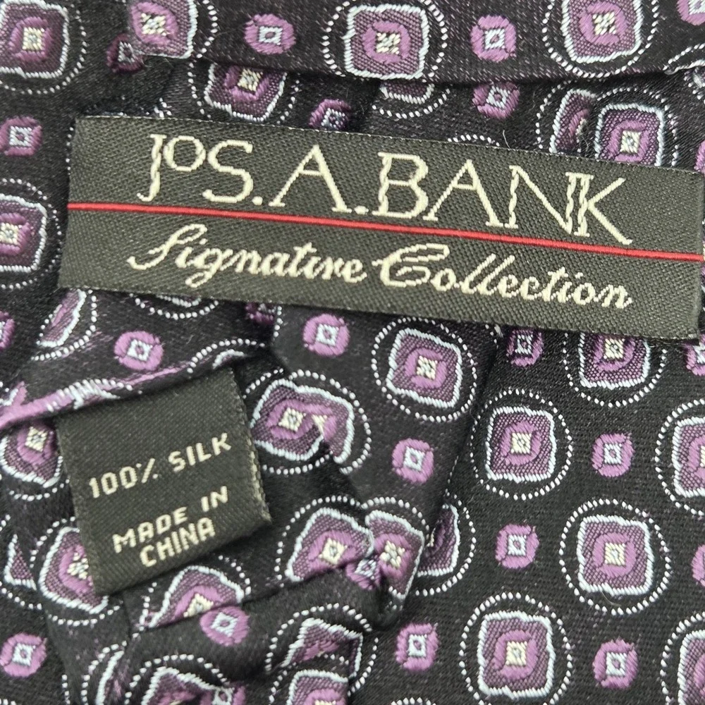 Jos A Bank Signature Tie Men's Black w/Purple Geometric Print 100%‎ Silk